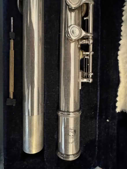 Photo of free Flute with carrying case (Midtown West Manhattan) #2