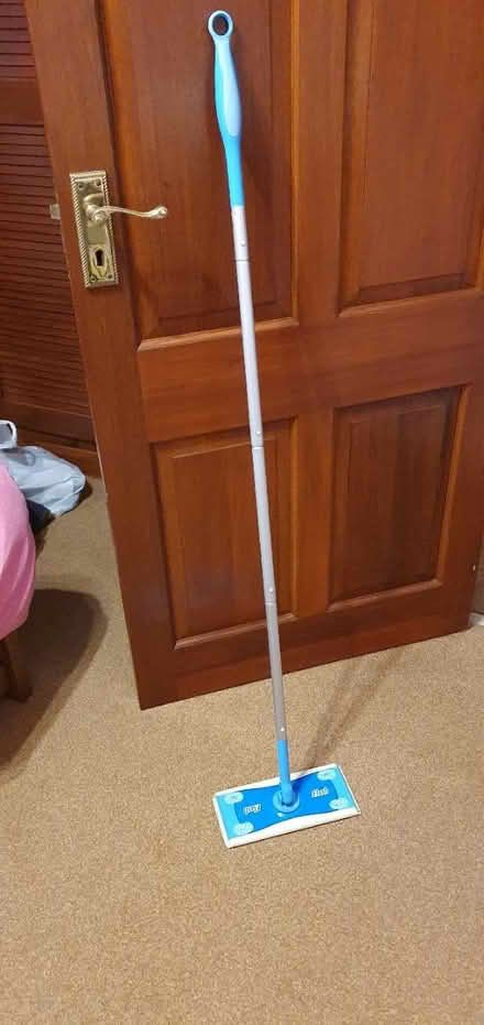 Photo of free FLASH mop for hard floors (Godalming) #1