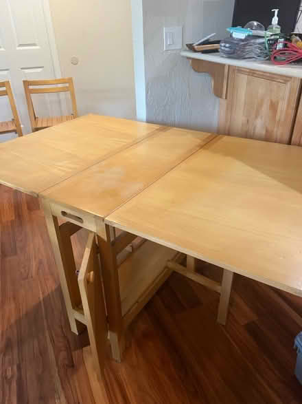 Photo of free Table and 4 chairs, folding (Valley Trails, Pleasanton) #2