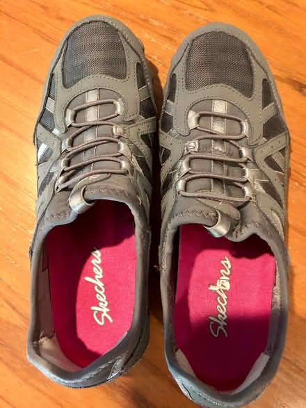 Photo of free Women's Skechers shoes (Saranap area of Walnut Creek) #2