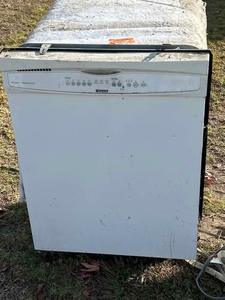 Photo of free Like new Dishwasher (Lomita) #1