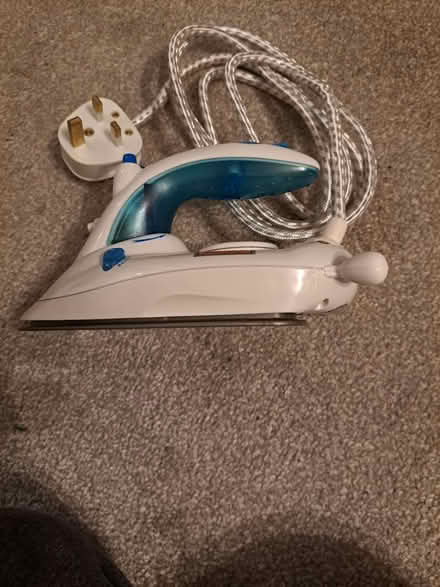 Photo of free Small steam iron (Stirling FK7) #3