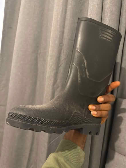 Photo of free Rain boot (Leigh) #2