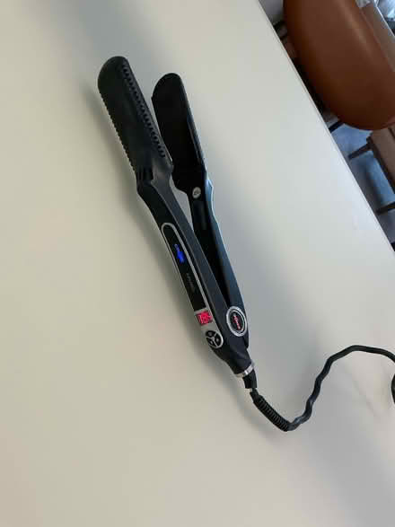 Photo of free Hair straightener (The Glebe) #3