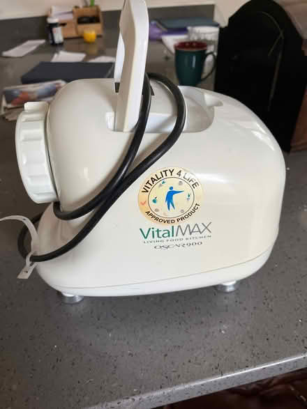 Photo of free VitalMax juice extractor (Aldwick PO21) #1