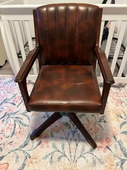 Photo of free Desk chair (Glover Park) #1