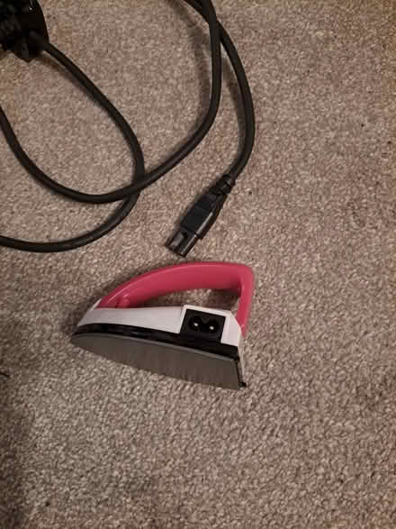 Photo of free Travel iron (Stirling FK7) #3