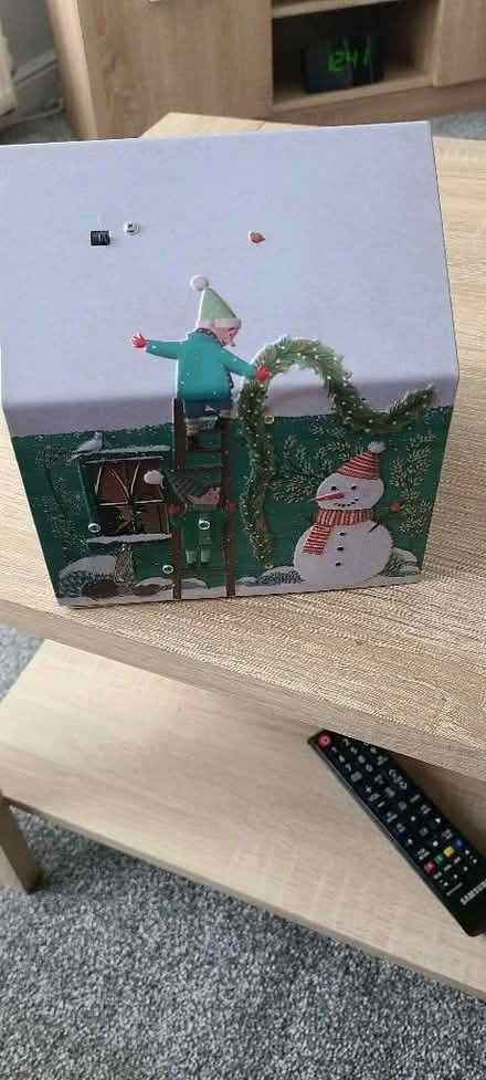 Photo of free Xmas music box (Here comes Santa) (Eastham CH62) #2