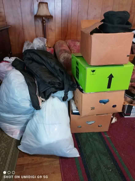 Photo of free Men/Women Clothing (West Kingsport) #1