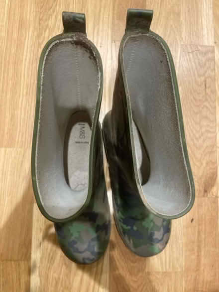 Photo of free M&S kids size 7 wellies (Comeytrowe CP TA1) #2