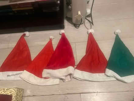 Photo of free 5 Xmas hats (Bracknell’s RG42) #1