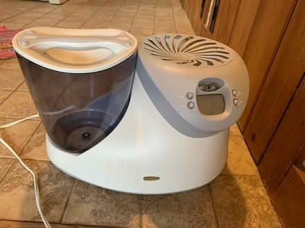 Photo of free Cool Mist Humidifier (Townsend) #1