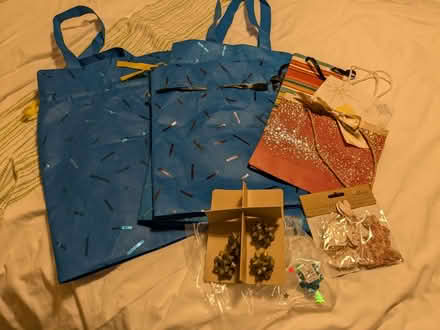 Photo of free Gift bags & tags (M33) #1