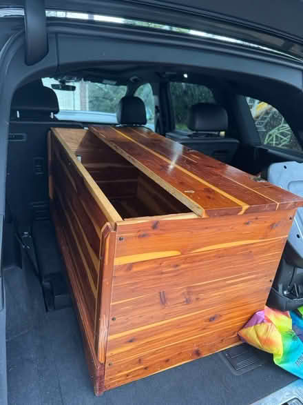 Photo of free Cedar chest(toys,keepsakes,storage) (07631) #1