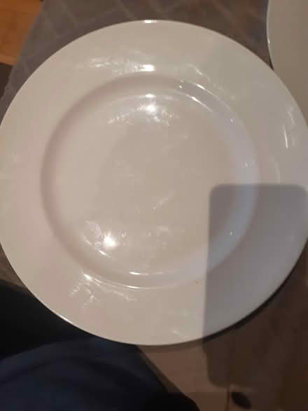 Photo of free 3 white dinner playes (KT16 chertsey) #3