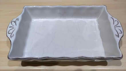 Photo of free Ceramic Dish (Kenley CR8) #1