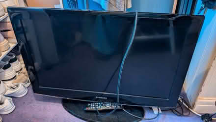 Photo of free Samsung 36 inch tv. Works perfectly (Fleetwood FY7) #1