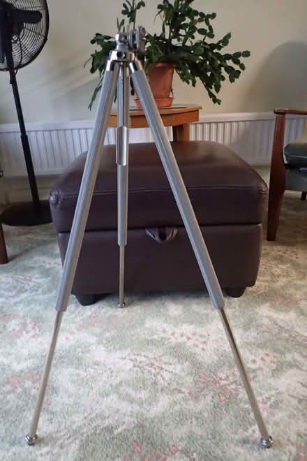 Photo of free tripod (Fincham PE33) #1