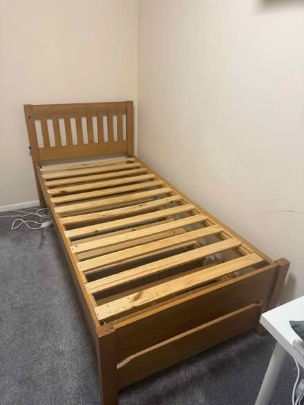 Photo of free Bed (HP6) #1