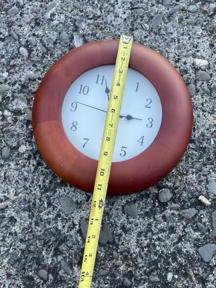 Photo of free Wood clock (Off Grove near Foothill) #1