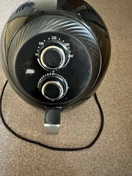 Photo of free Air fryer (Caerphilly town center CF83) #2