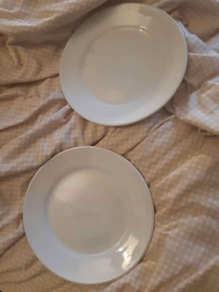 Photo of free 2 white side playes (KT16 chertsey) #2