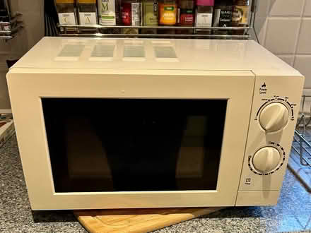 Photo of free Microwave (Waterlooville PO7) #1