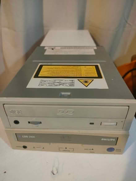 Photo of free DVD Rom and Compact Disc Recordable (Cutteslowe OX2) #1