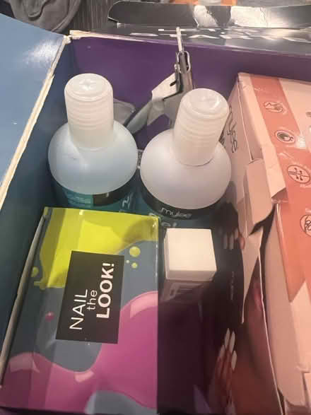 Photo of free Nail Polish Kit (Oakwood N14) #3