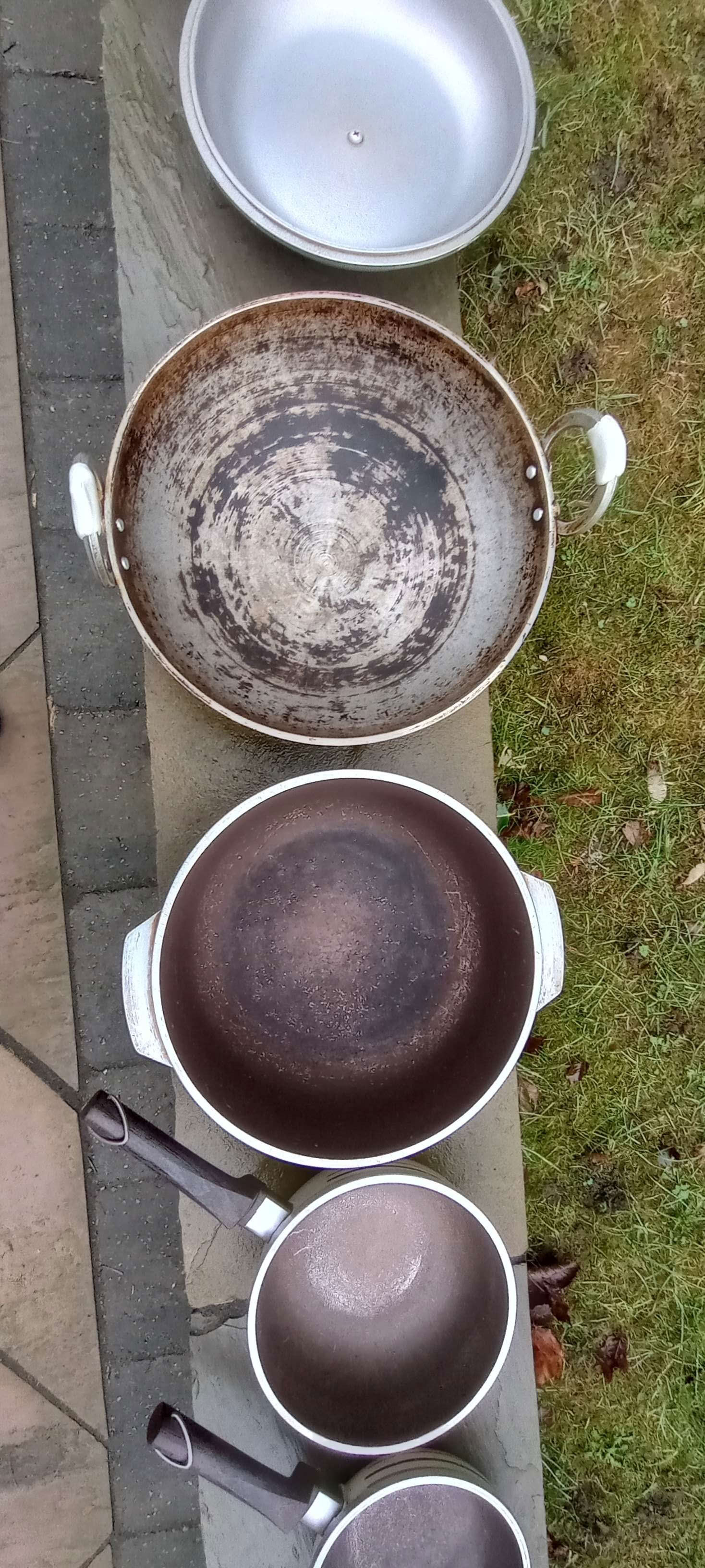 Free: Three pots and a wok (Calverley LS28) - Leeds Freegle