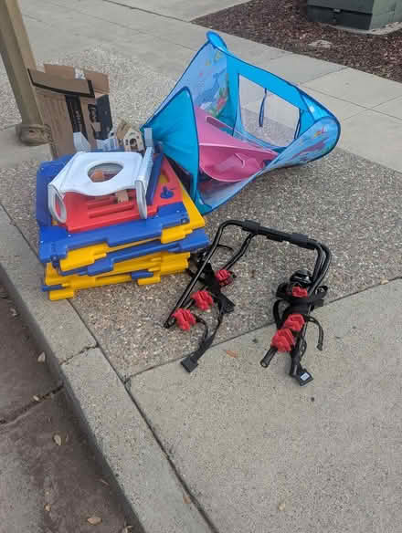 Photo of free Bike Carrier And Baby Items (South San Jose) #1