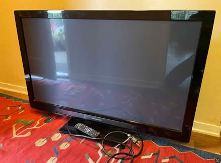 Photo of free 42" Panasonic Viera Plasma TV (Sylvan Park) #1