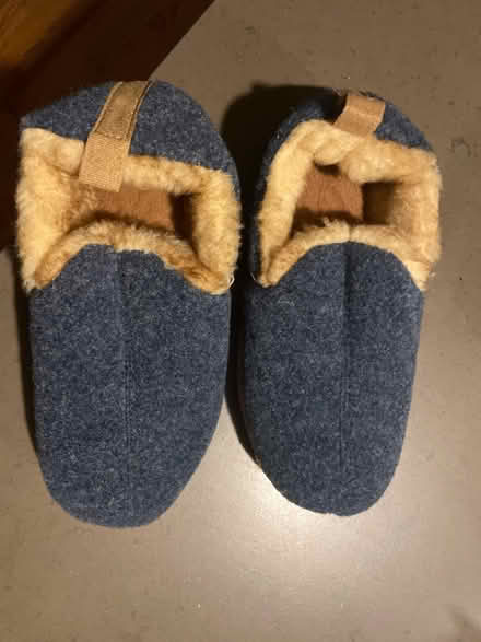 Photo of free New, inbox slippers (Cambridge Ave., Decatur) #1