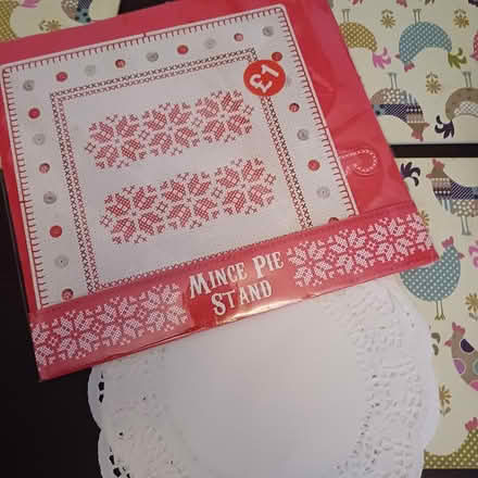 Photo of free Mince Pie Stand & doilies (Bradford BD12) #1