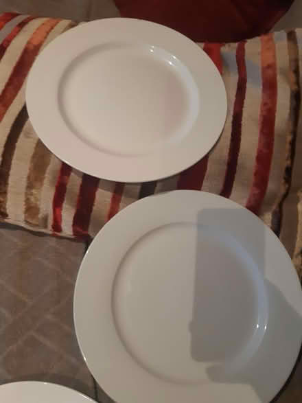 Photo of free 3 white dinner playes (KT16 chertsey) #4