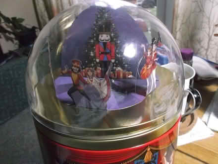 Photo of free musical tin (Bournes Green SS2) #1