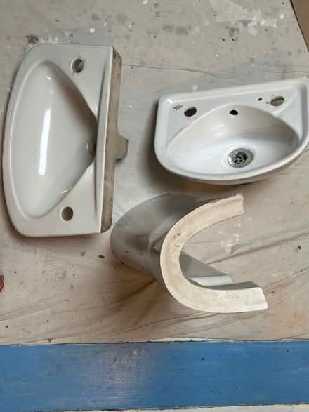 Photo of free Basins and a basin pedestal (London W2) #2