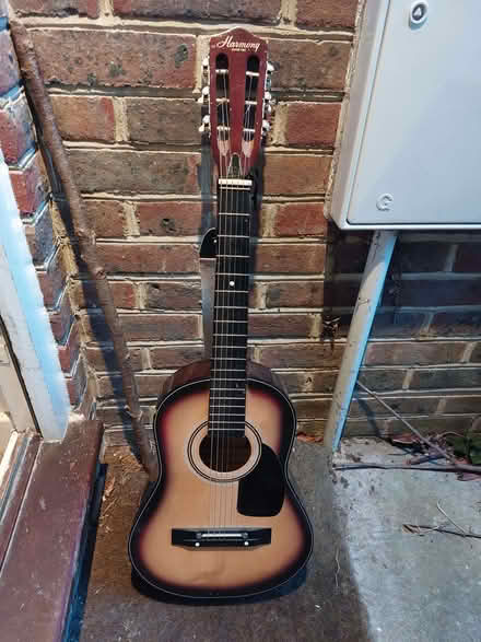 Photo of free Half sized guitar (Keymer BN6) #3