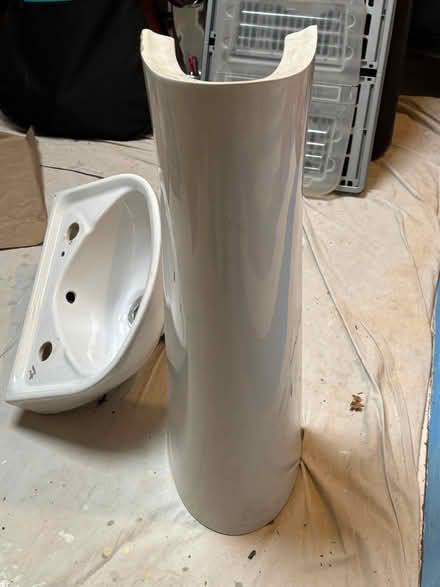 Photo of free Basins and a basin pedestal (London W2) #4