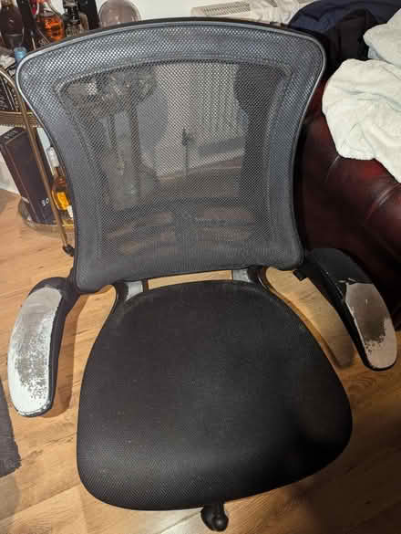 Photo of free Desk chair (N15) #1