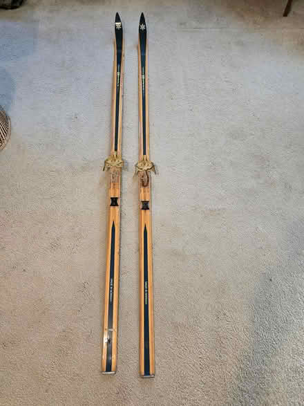 Photo of free Classic wooden skis (South Pleasant Hill) #1