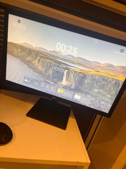 Photo of free LG Desktop Monitor (Oakwood N14 4EY) #3