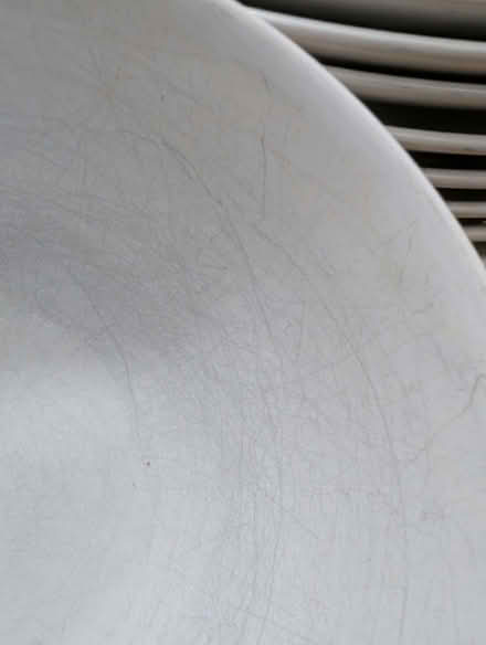 Photo of free IKEA plates and bowls (no chips!) (Kew TW9) #3