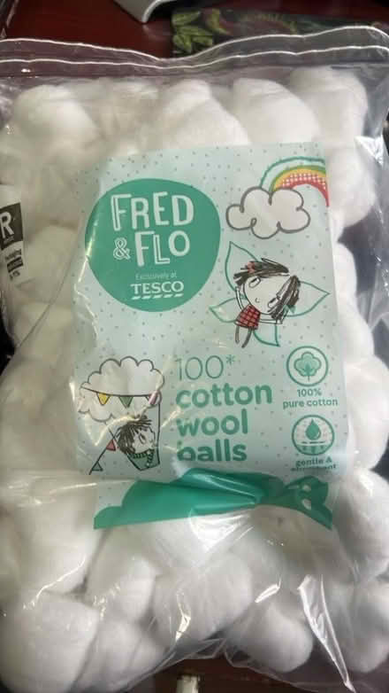 Photo of free Cotton wool balls (GU14) #1