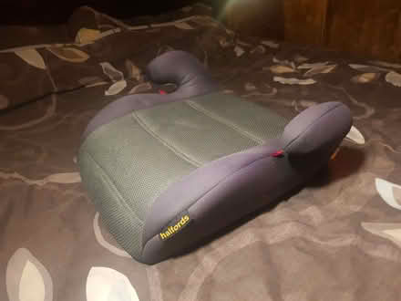 Photo of free Rigid padded car seat (Staines-upon-Thames TW18) #2