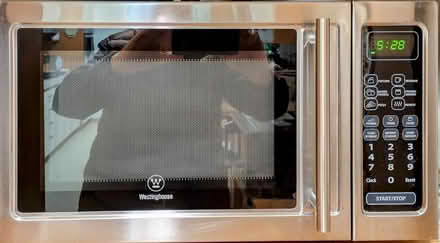 Photo of free Microwave oven, old but works fine (Btwn DeAnza & Home Depot) #1