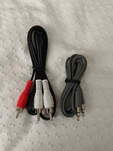 Photo of free Audio visual cables (Redhill RH1 nrRedstone Hill) #1