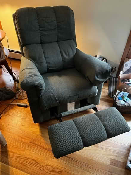 Photo of free Green laz e boy recliner (Forestburgh - Black Brook Dr) #1