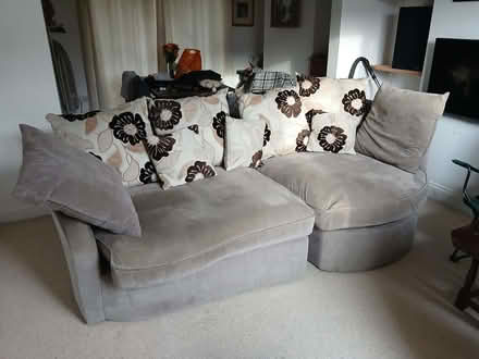 Photo of free Sofa (New Barnet EN5) #1