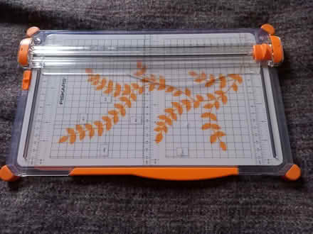 Photo of free paper cutter (AB24) #1